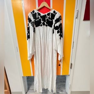 Vita kin Peasant embroidered dress
